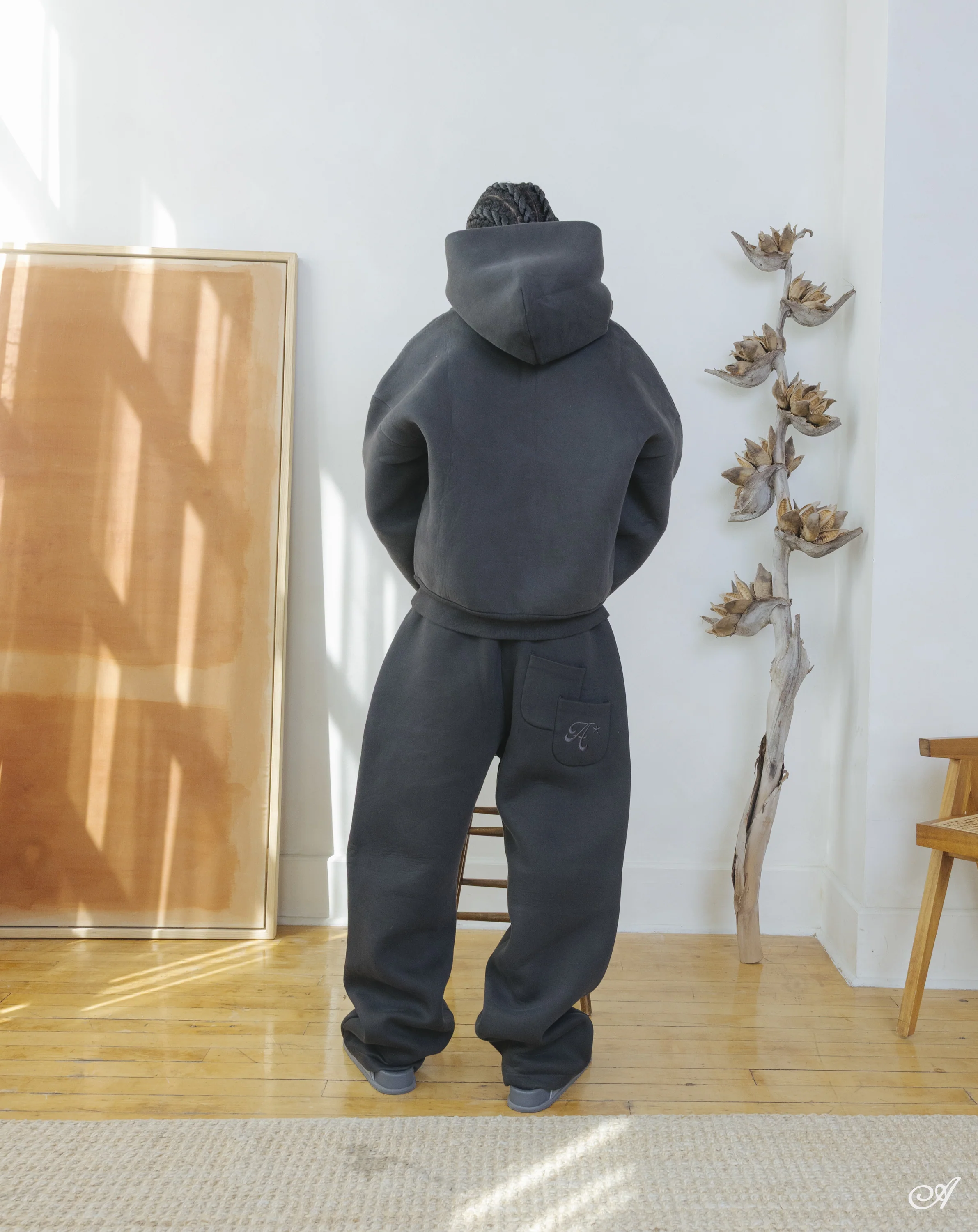 V2 Sweats - Image 3